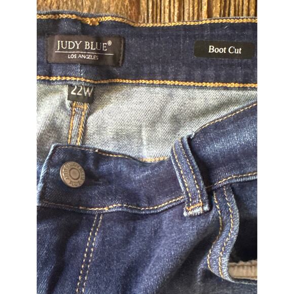 Judy Blue Boot Cut Raw Hem Jeans - Picture 4 of 10